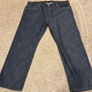 Levi Strauss & Co in very good condition. Dark blue. Size 42 W and 32 L